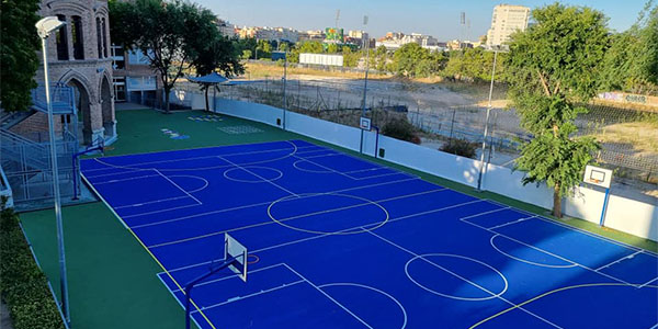 lateral-izquierdo Patio del colegio El Porvenir