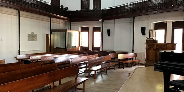 Paraninfo auditorio del colegio El Porvenir en Madrid