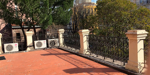 Terraza de la sala Noble del colegio El Porvenir
