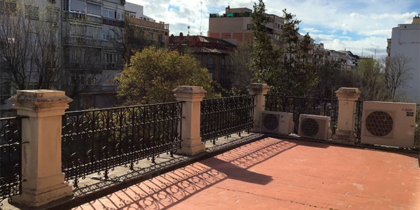 Terraza de la sala Noble del colegio El Porvenir